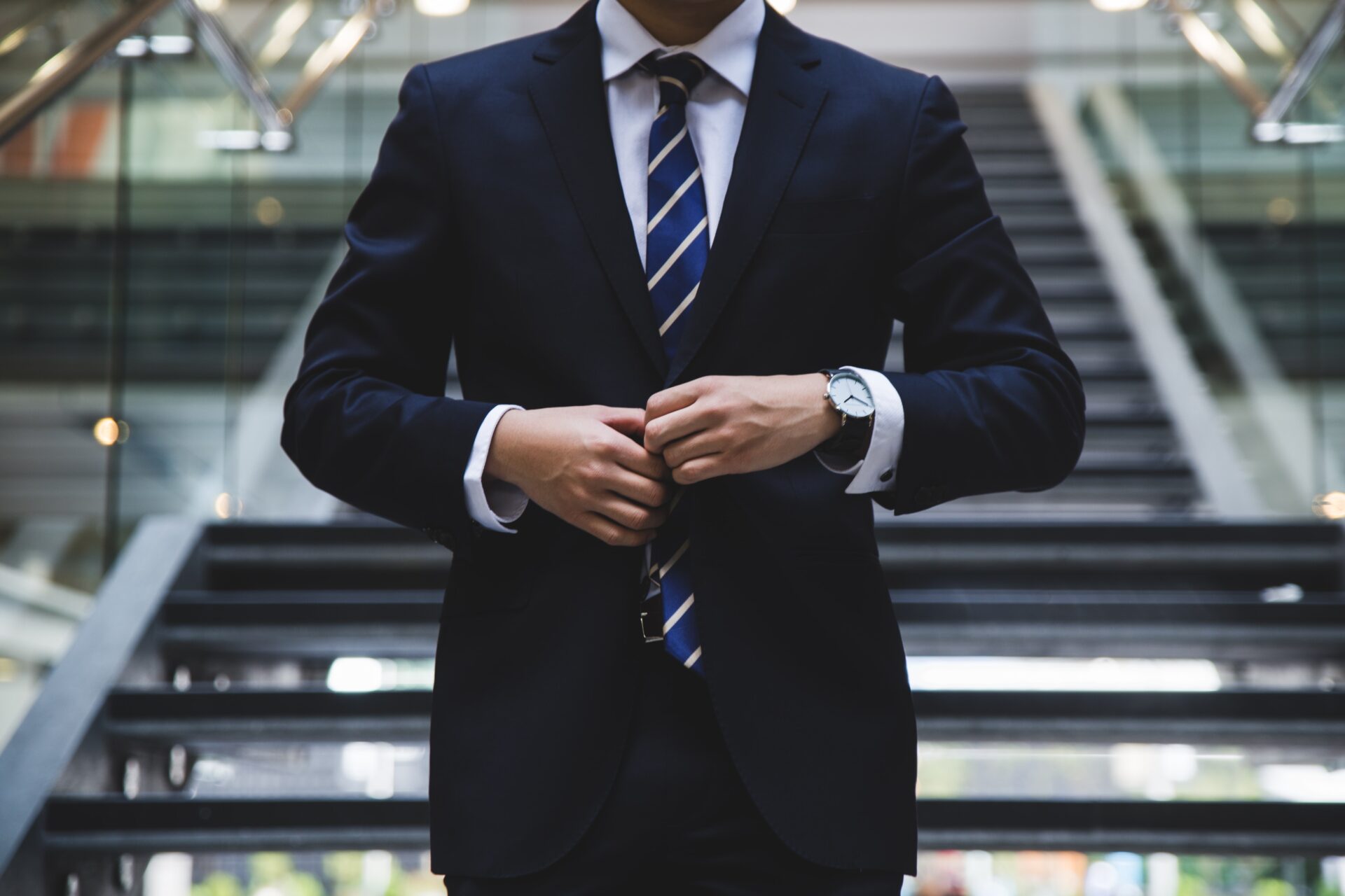 Business Casual vs Business Formal: What's the Difference? - Next
